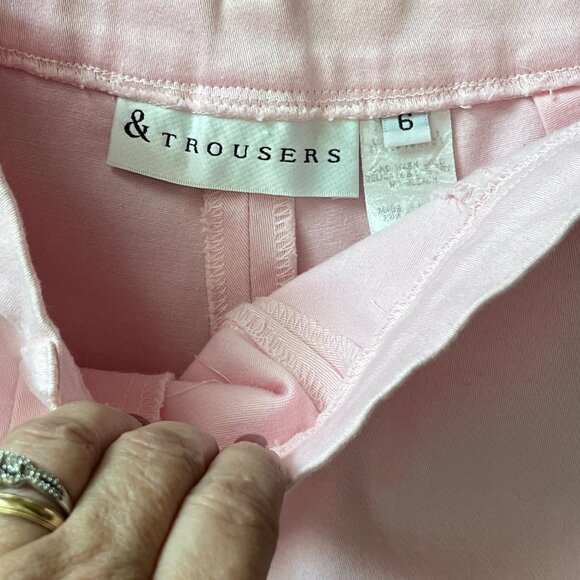 Trousers Brand High Waist Pink Stretch Shorts Size 8 - Picture 3 of 3